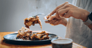 comiendo mal, bajado de peso.